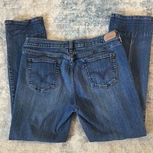 Levi's Classic Blue Straight Leg Jeans for Women